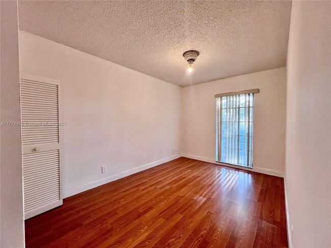 Building Photo - 2801 N 34th Ave