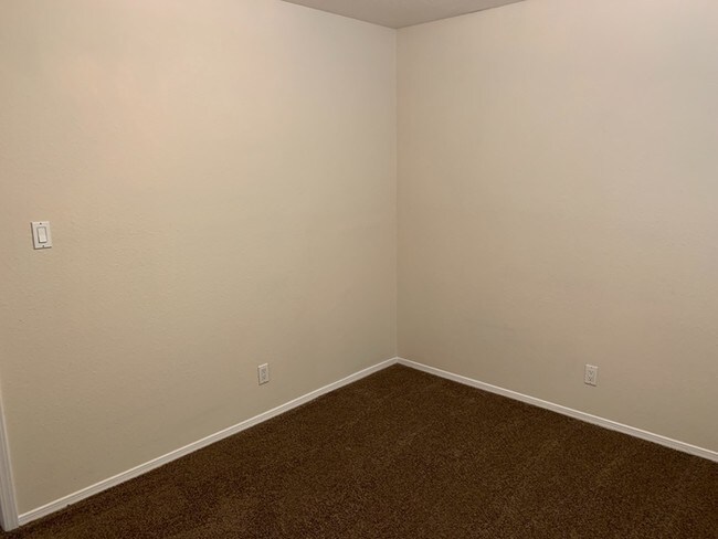 Foto del edificio - Nice two Bedroom two bath Duplex