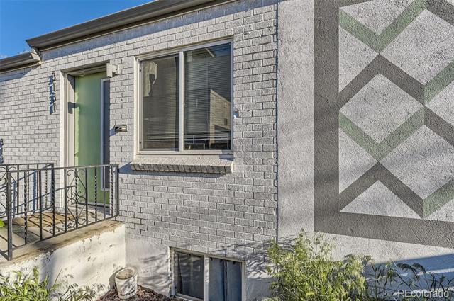 Foto del edificio - 3131 St Paul St