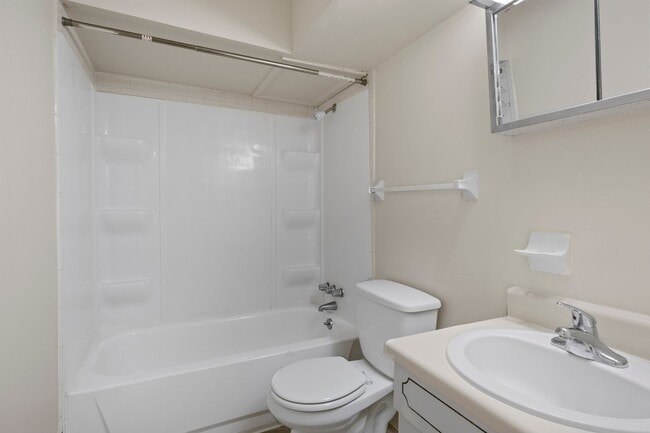 Interior Photo - Executive House