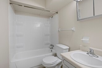 Interior Photo - Executive House