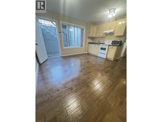 Photo du bâtiment - 2111 Fraserview Dr