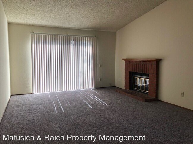 Building Photo - 2 br, 2 bath House - 4952 Red Creek Dr.