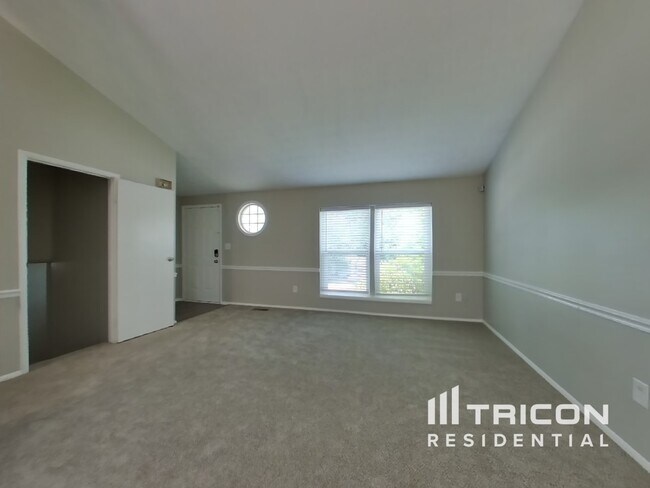 Building Photo - 2668 Pine Meadow Dr