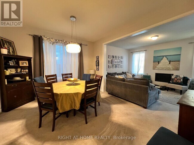 Photo du bâtiment - 529 Honeylocust Ave