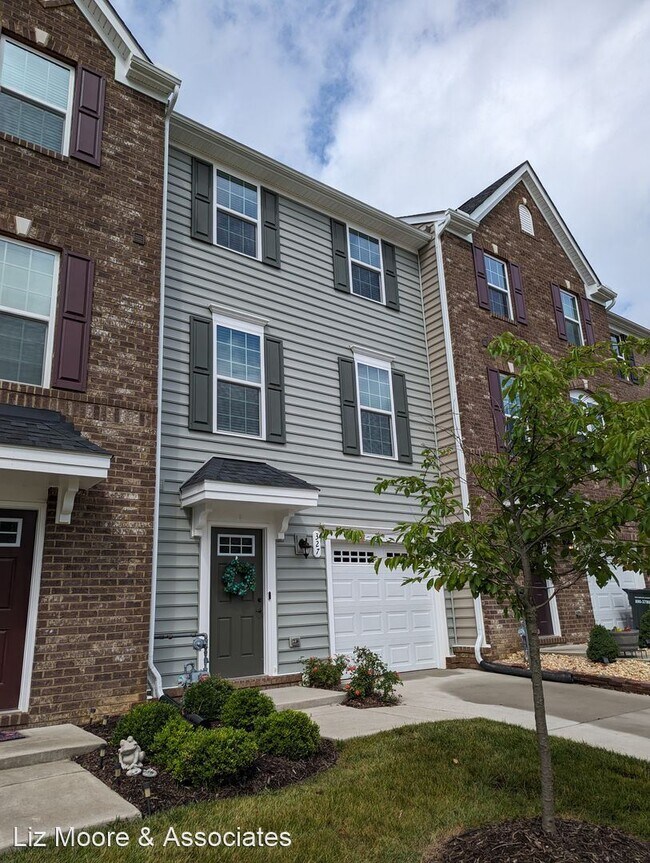 Building Photo - 3 br, 2.5 bath House - 327 Clements Mill T...