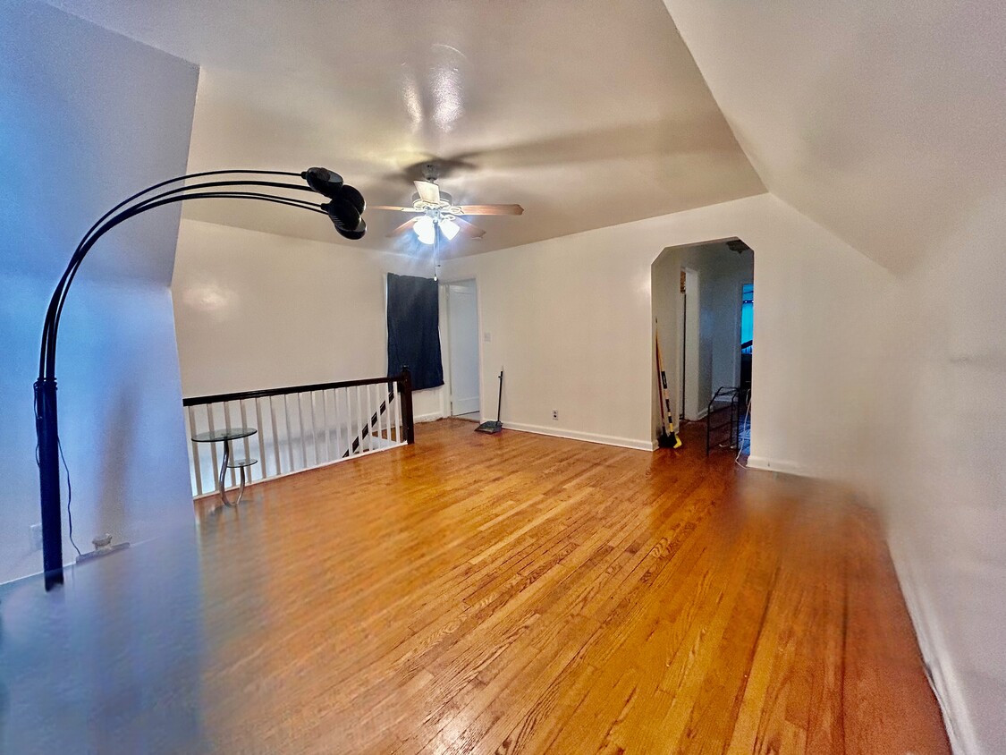 Living Room - 11817 193rd St