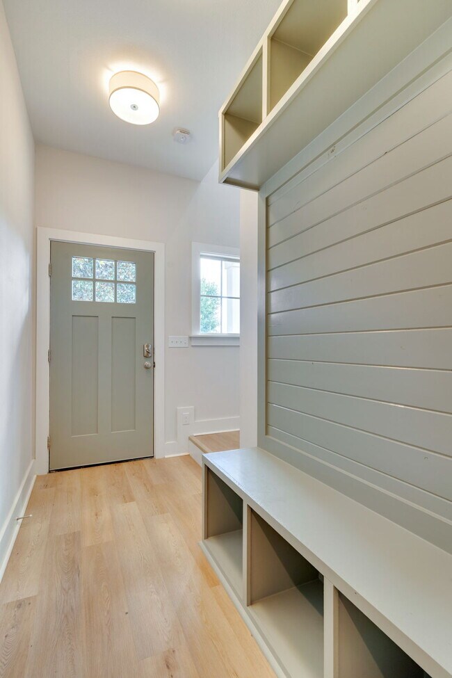 Building Photo - 4091 Ivy Green Trl