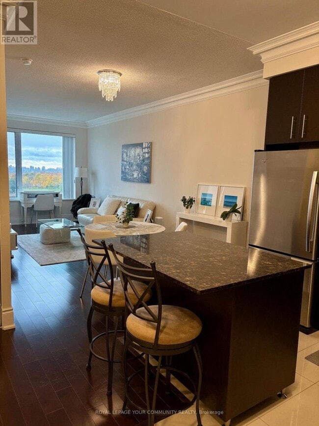 Photo du bâtiment - 325 South Park Rd