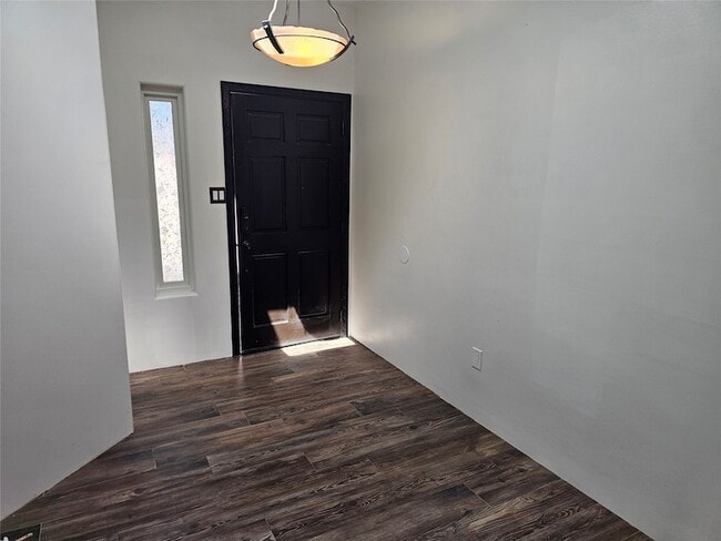 Building Photo - 7524 Kachina Loop