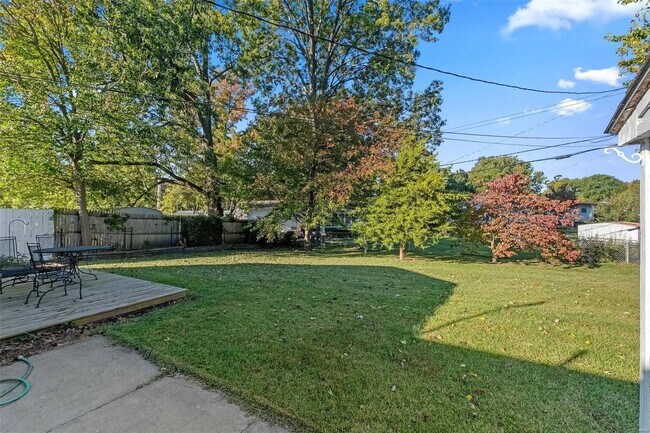 Foto del edificio - 2275 Grants Pkwy
