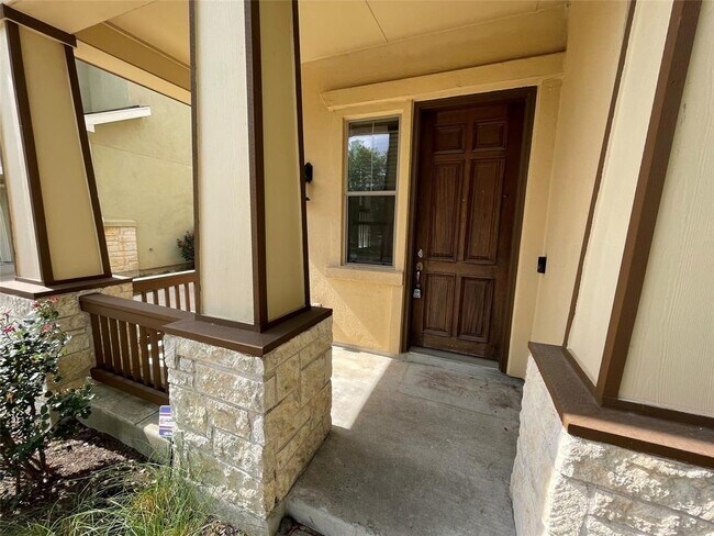 Foto del edificio - 7313 Rimcrest Cove