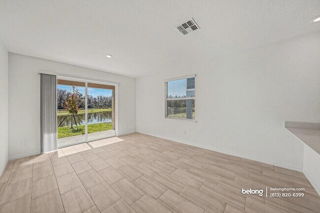 Building Photo - 18228 Pleasantview Blvd