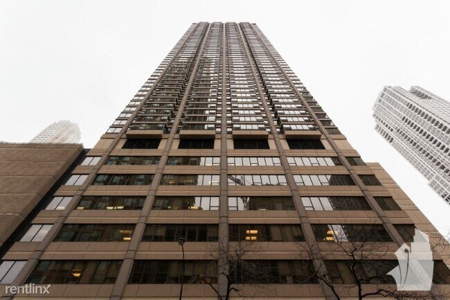 Foto del edificio - 25 E Huron St