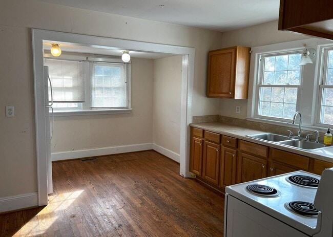 Building Photo - For Rent In Mocksville