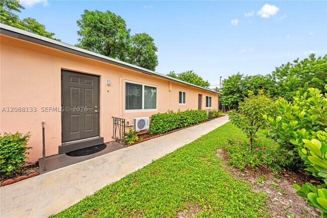 Foto del edificio - 612 NW 10th Terrace