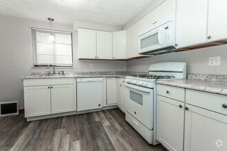 Building Photo - 2533 Sylvania Dr