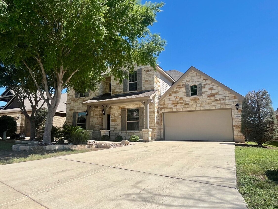 Primary Photo - Fabulous 5 Bedroom/4 Full Bath Home w/ Stu...
