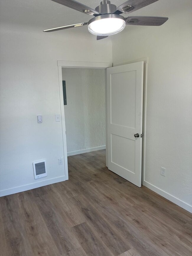 Building Photo - Garland Triplex