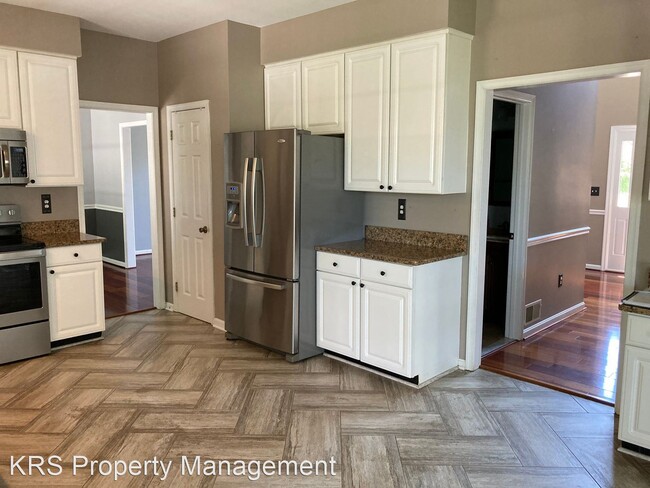 Building Photo - 4 br, 4 bath House - 20 N. Forest Drive