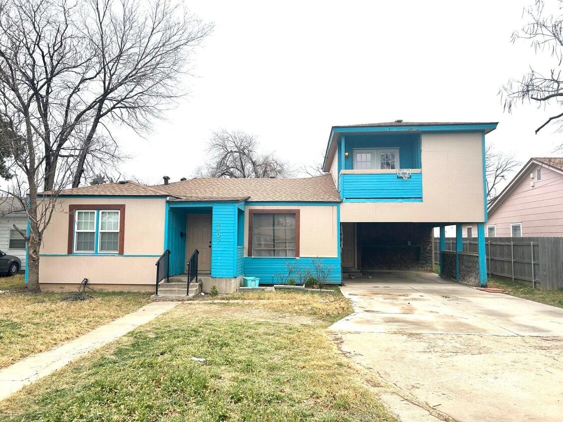 Primary Photo - 3407 30th St
