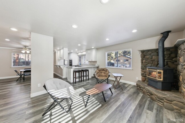 Foto del edificio - 2543 Knox Ave