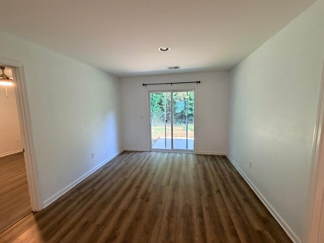 Building Photo - 2177 Stillpointe Dr