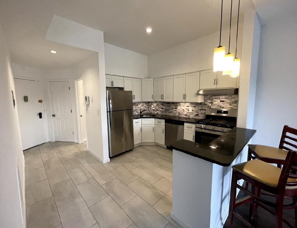 200 Paterson Plank Rd, Union City, NJ 07087 House Rental in Union