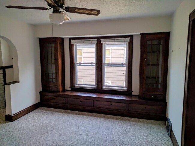 Foto del edificio - 4707 Behrwald Ave