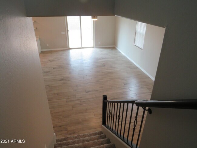 Building Photo - 40537 W Helen Ct