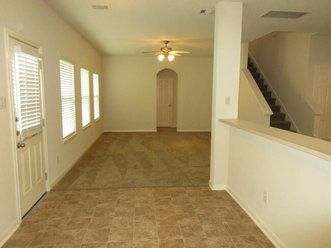 Building Photo - 6618 Albion Cresent Dr