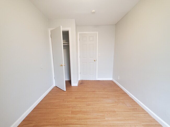 Building Photo - 656 Ocean Ave