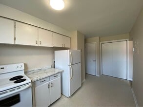 Building Photo - 21 Verdun St