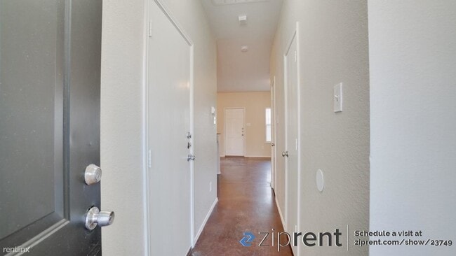 Building Photo - 3 br, 2 bath Townhome - 2340 Aldergate Dr,...