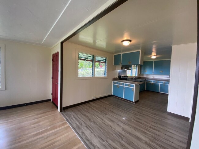 Building Photo - Hakalau