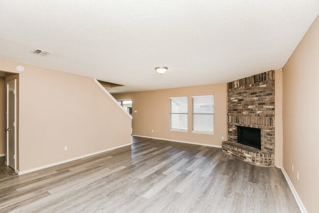 Building Photo - 3505 Chapel Pointe Trail