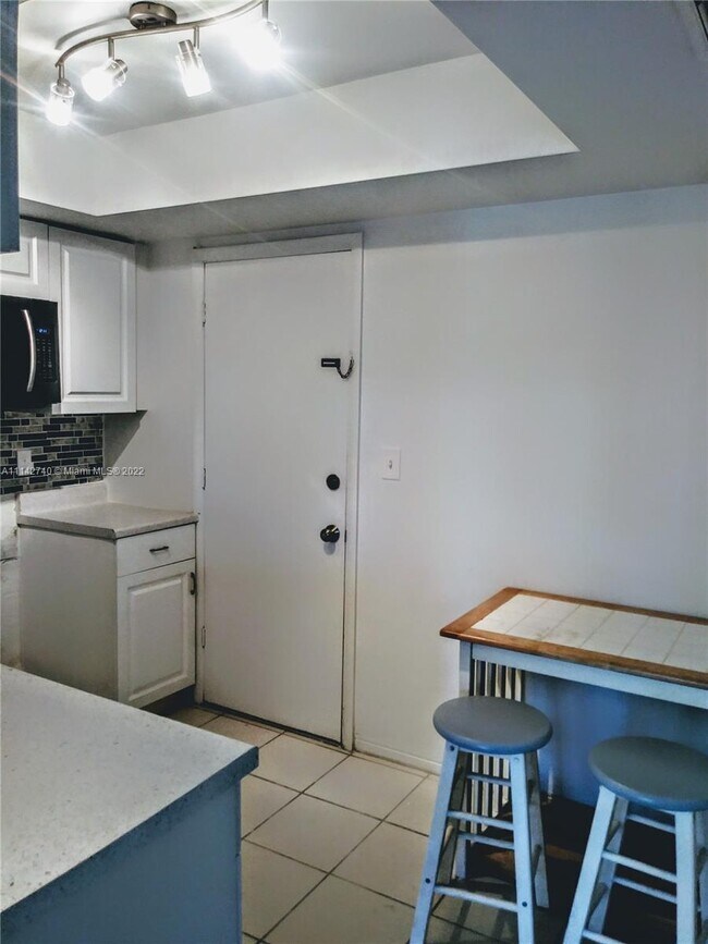 Foto del edificio - 16801 NE 14th Ave