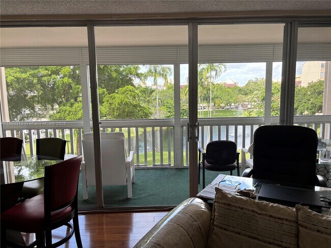 Building Photo - 6901 Environ Blvd