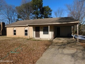 Building Photo - 6545 Hermitage Rd