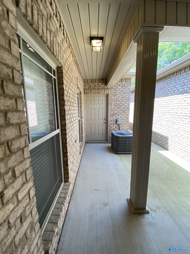Building Photo - 46 Cypress Point Dr