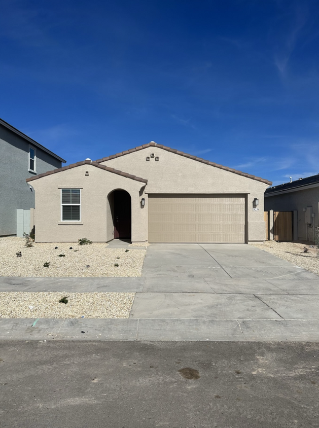 Primary Photo - Beautiful Brand New, 3 Bed/2 Bath, Single-...