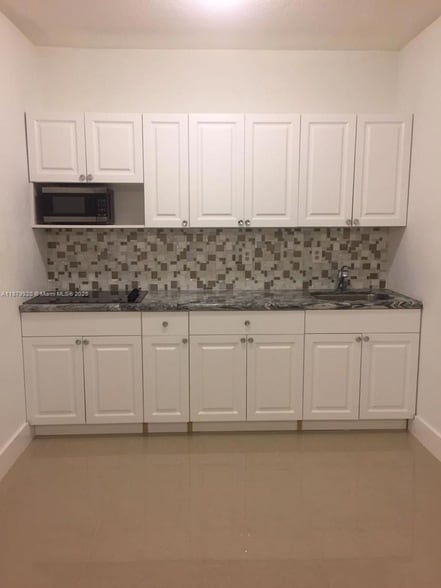 Building Photo - 7251 SW 137th Ct