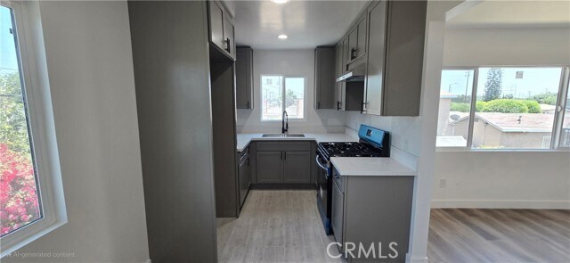 Foto del edificio - 833 E 92nd St