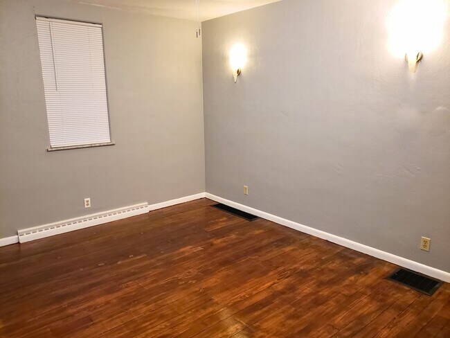 Foto del edificio - 115 W 12th Ave: Charming 3BR, 1BA Home in ...