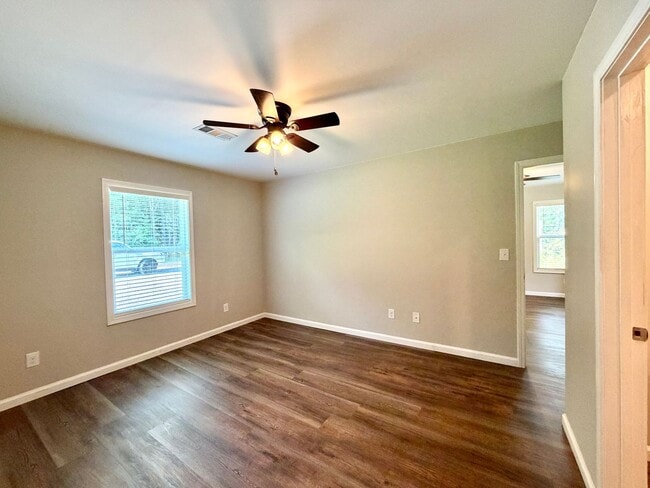 Building Photo - 1138 CR 194