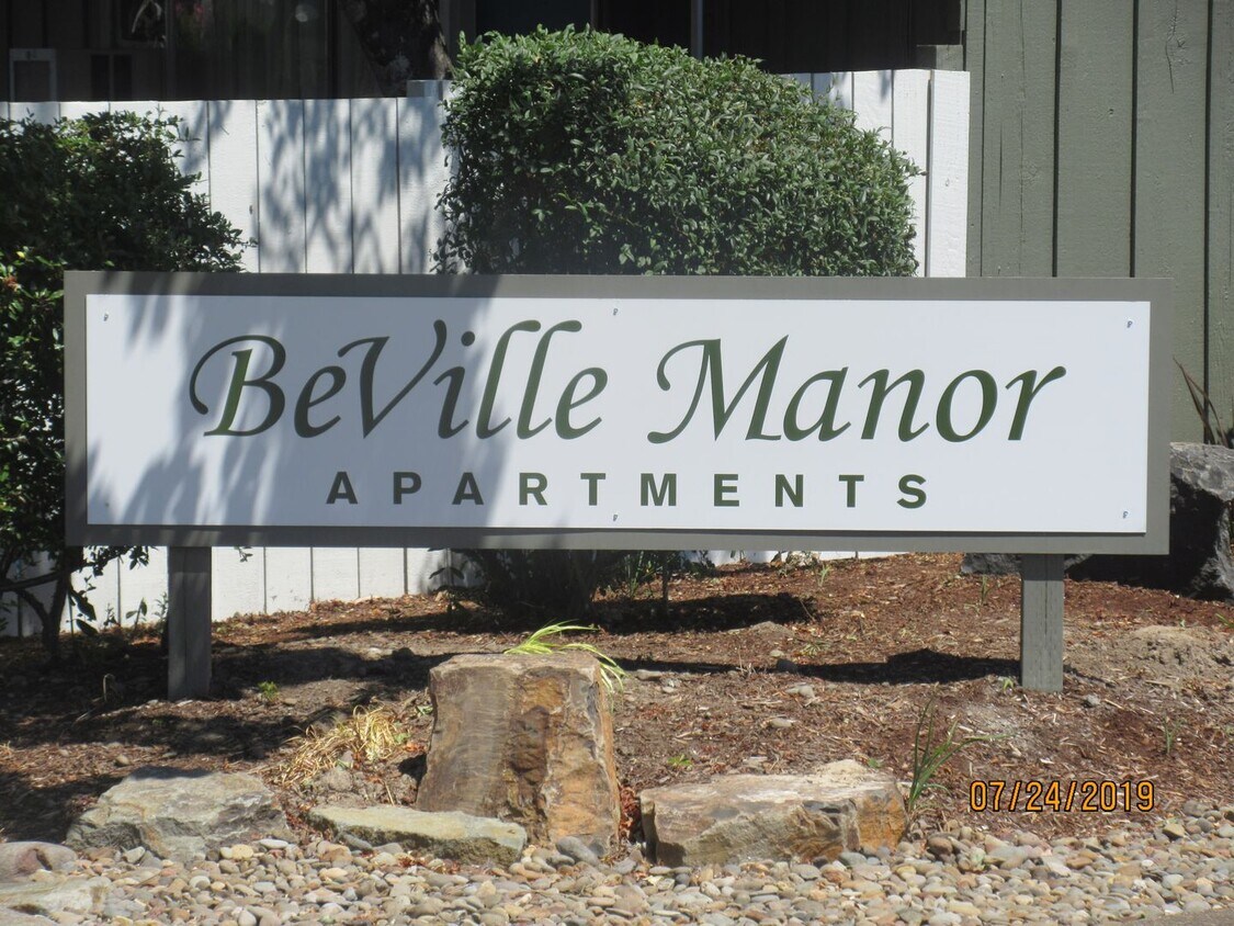 Building Photo - (248) BeVille Apartments -  1 Bedroom / 1 ...