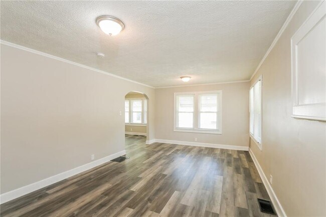 Building Photo - 1502 Edgemont Ave