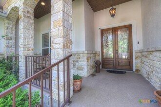 Building Photo - 1164 Fairway Dr
