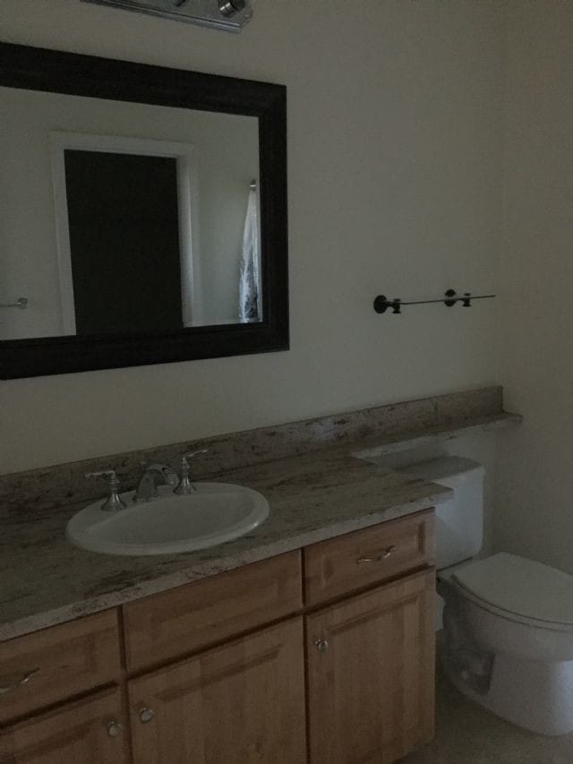 Building Photo - Condo For Rent in Turlock