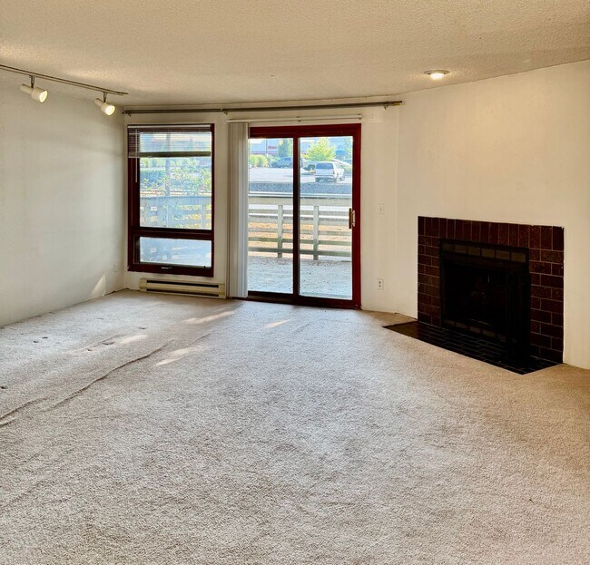 Foto del edificio - 1017 156th Ave NE